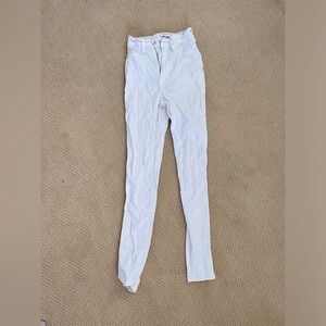 White skinny jeans